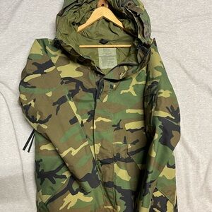 U.S. Army M81 Woodland Camouflage Gore Tex Jacket
